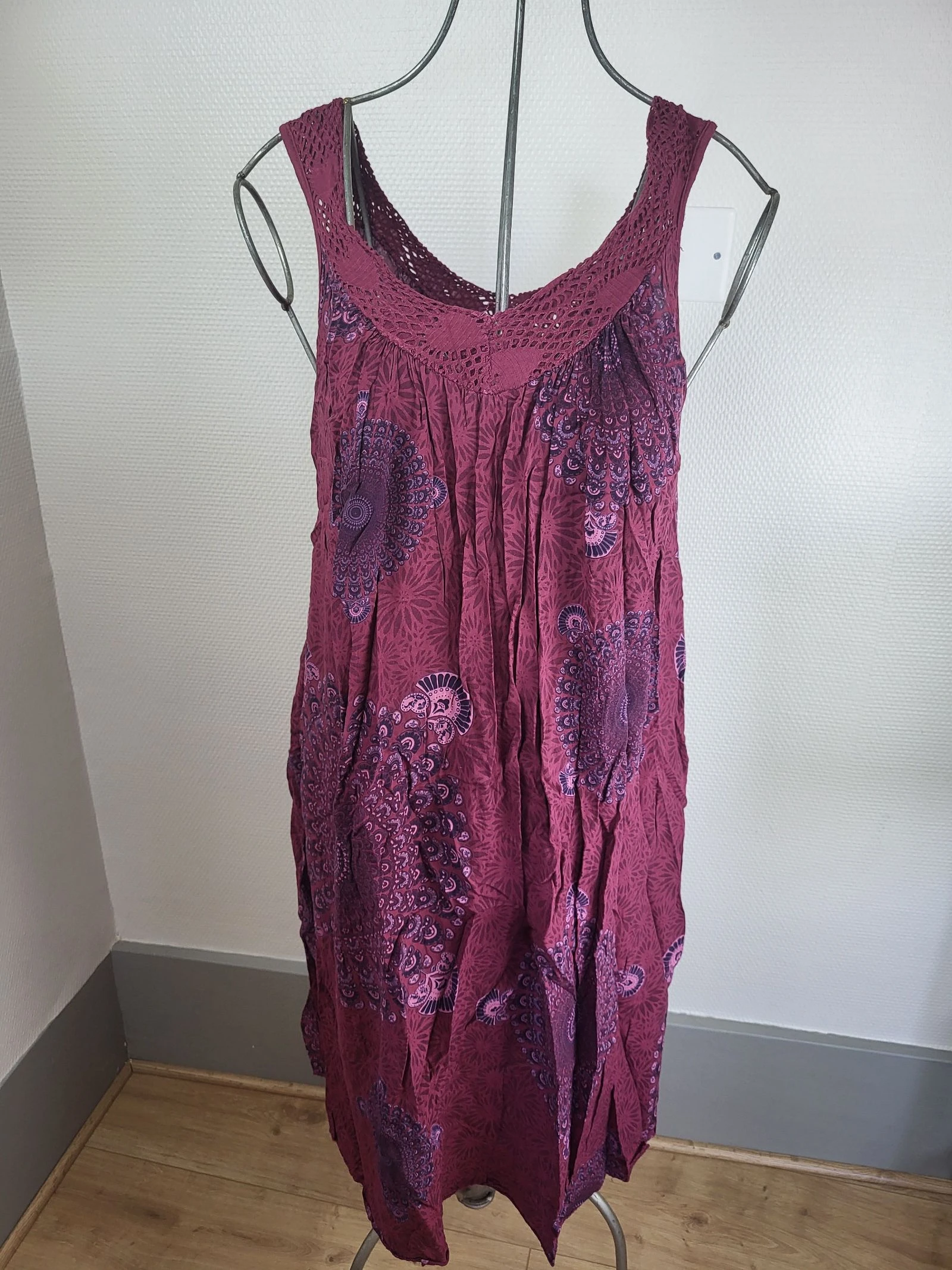 Robe Légère Été Motif Mandala Bohème Prune Bordeaux Taille 42 / XL